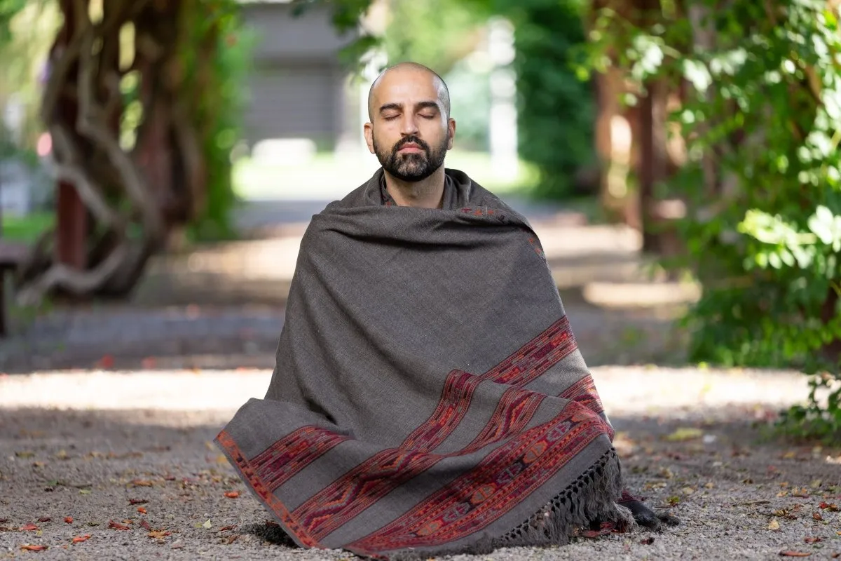 Meditation Shawl / Meditation Blanket / Prayer Shawl for Men Women (Energize)