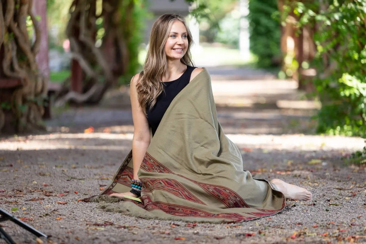 Meditation Shawl / Meditation Blanket / Prayer Shawl for Men Women (Energize)