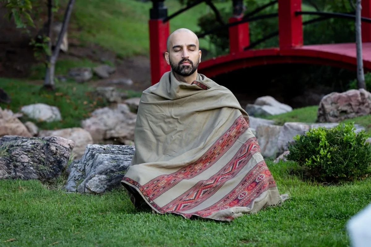 Meditation Shawl / Meditation Blanket / Prayer Shawl for Men Women (Energize)