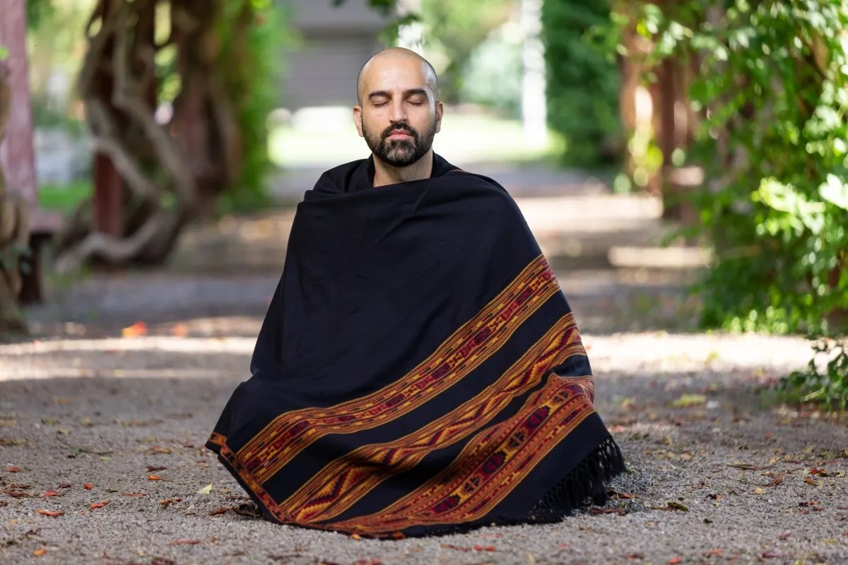 Meditation Shawl / Meditation Blanket / Prayer Shawl for Men Women (Energize)