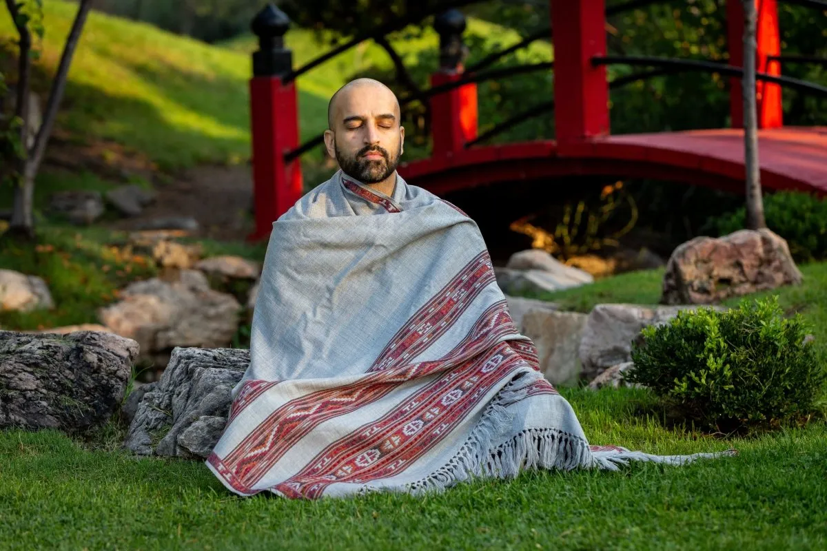 Meditation Shawl / Meditation Blanket / Prayer Shawl for Men Women (Energize)