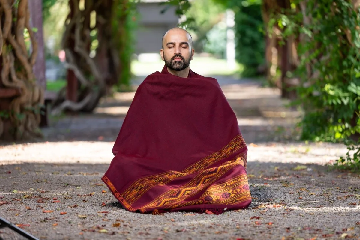 Meditation Shawl / Meditation Blanket / Prayer Shawl for Men Women (Energize)