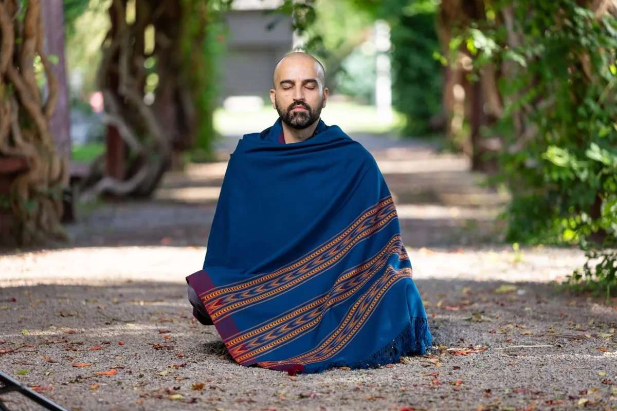 Meditation Shawl / Meditation Blanket / Prayer Shawl for Men Women (Truth)