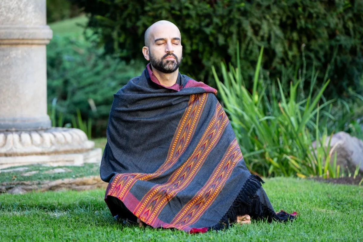 Meditation Shawl / Meditation Blanket / Prayer Shawl for Men Women (Truth)
