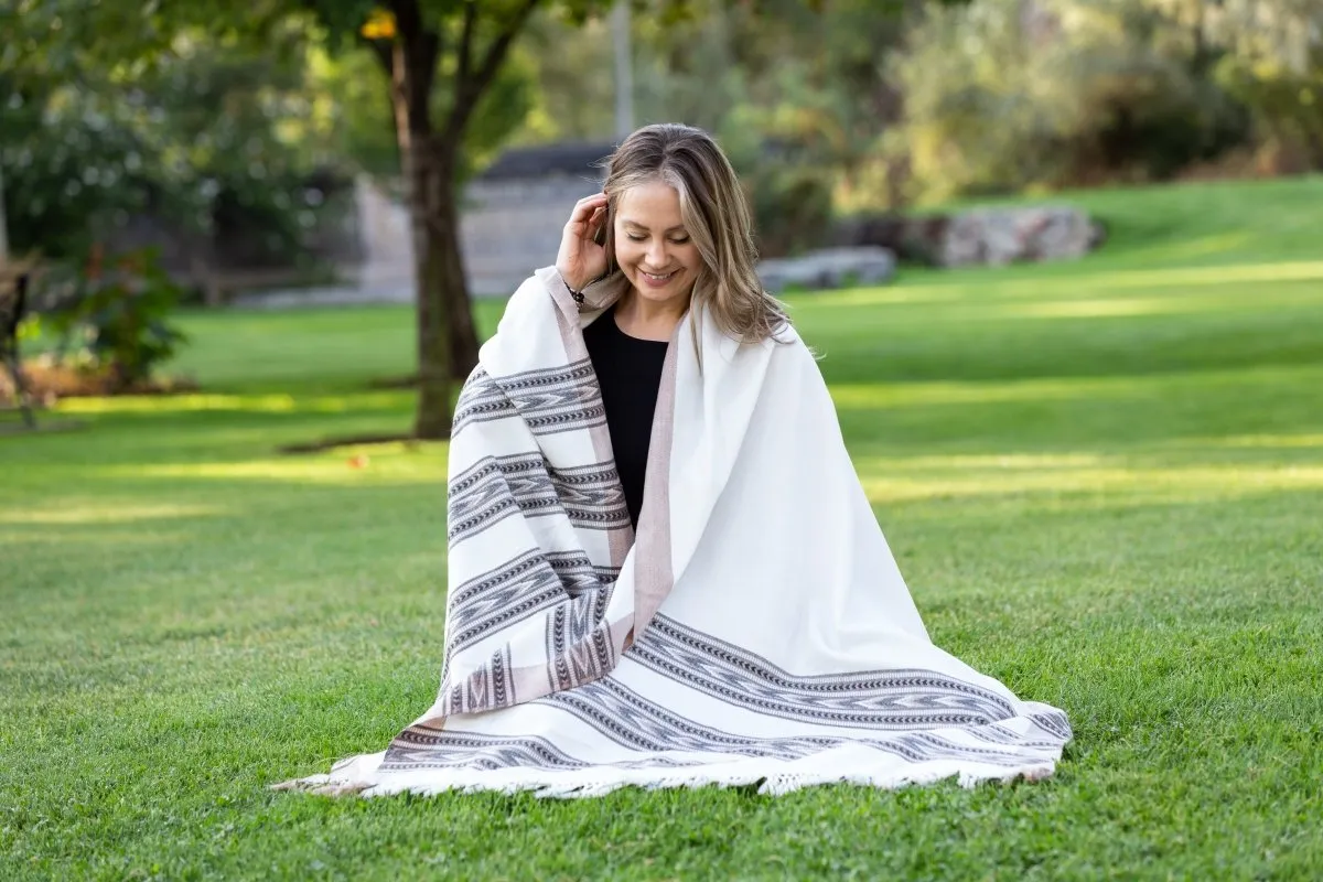 Meditation Shawl / Meditation Blanket / Prayer Shawl for Men Women (Truth)