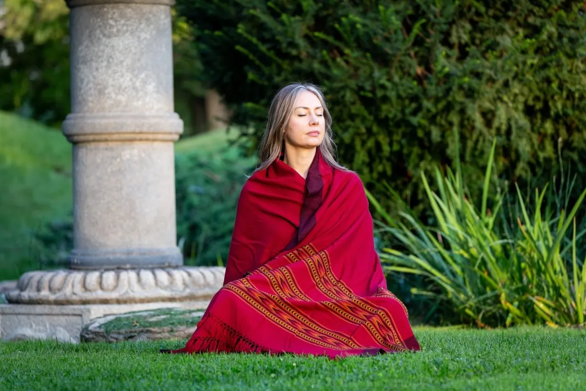 Meditation Shawl / Meditation Blanket / Prayer Shawl for Men Women (Truth)