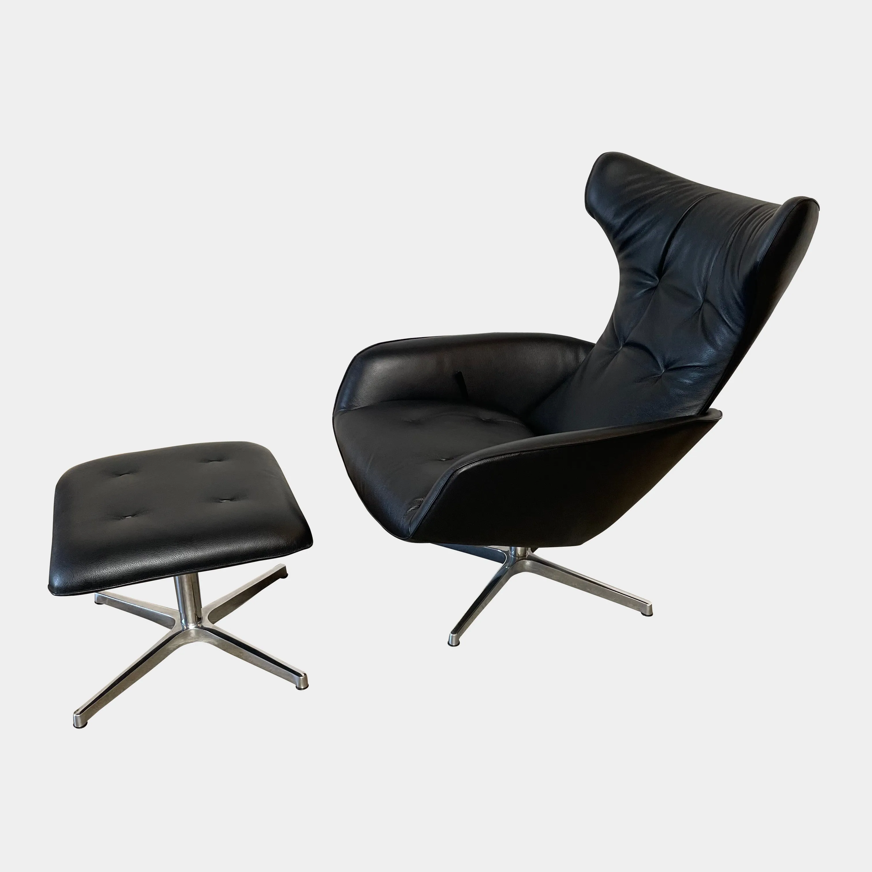 Onsa Armchair & footstool