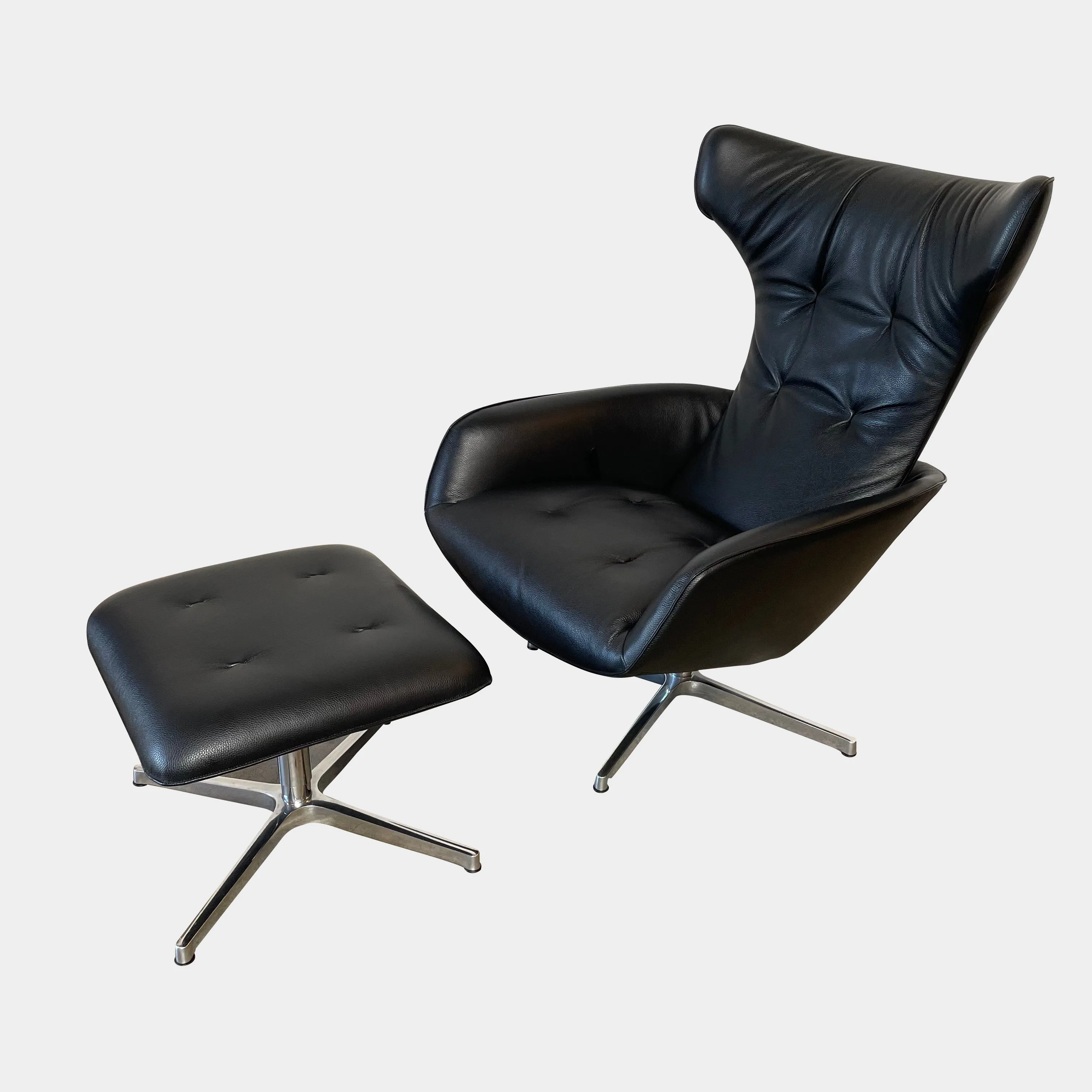 Onsa Armchair & footstool