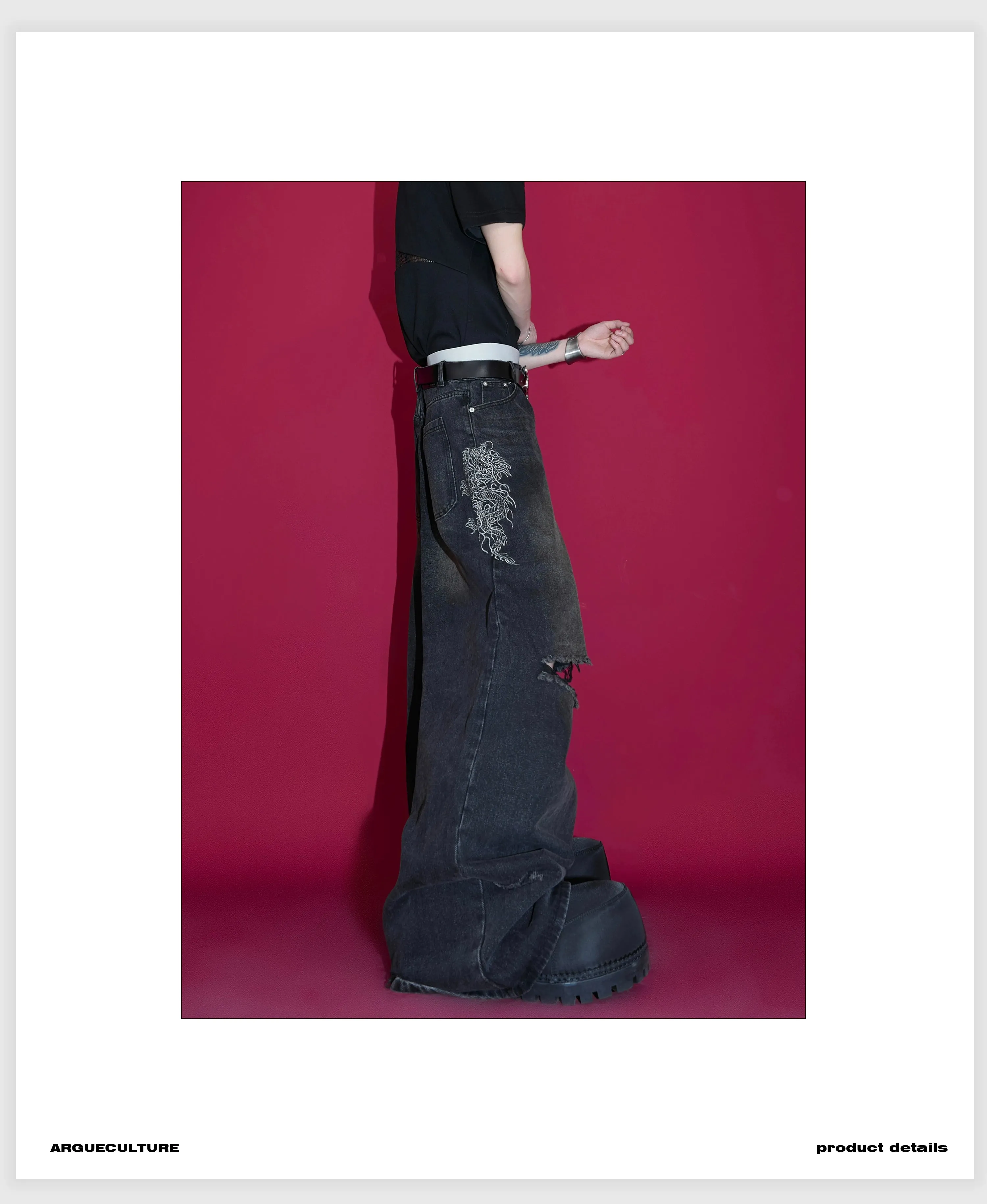 Ripped Wide Cut Jeans