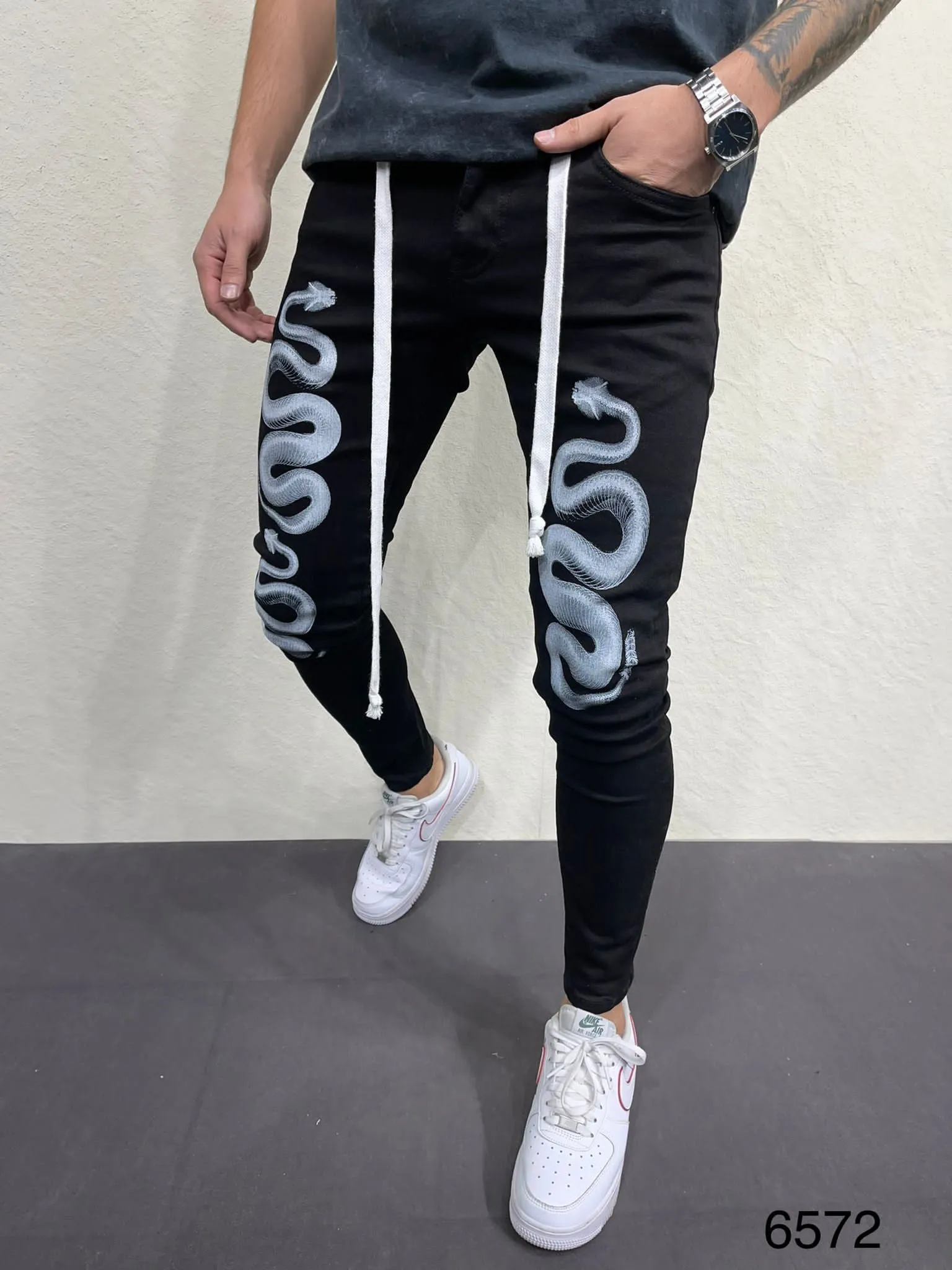 Snakey Skinny Jeans - Black  Y17B