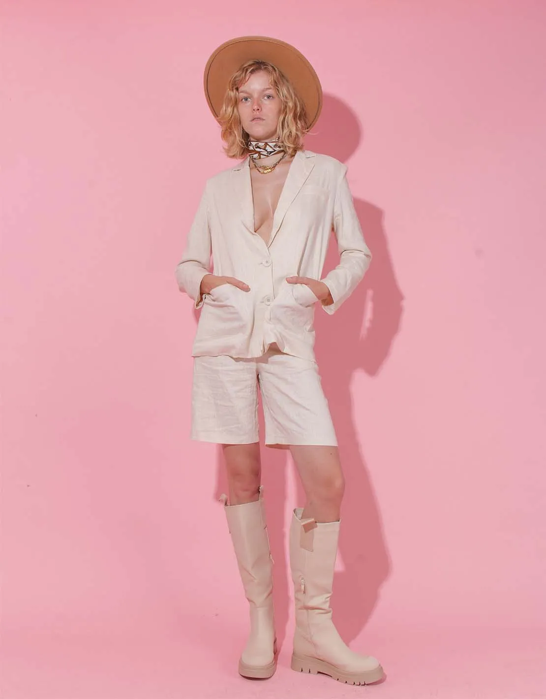 Summer blazer with front pockets
